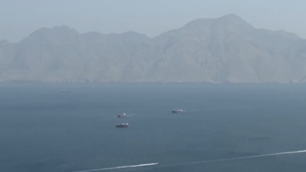 伊朗和沙特外长通话 就伊美在巴基斯坦的会见交换意见